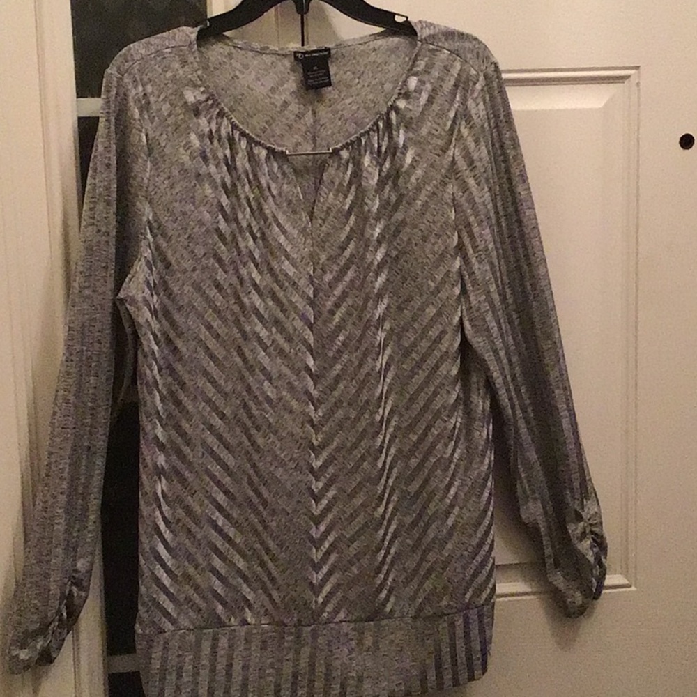 Blouse. Dress up or down